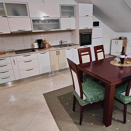 Apartmani Antonia Nakic -Stobrec Split Exterior foto