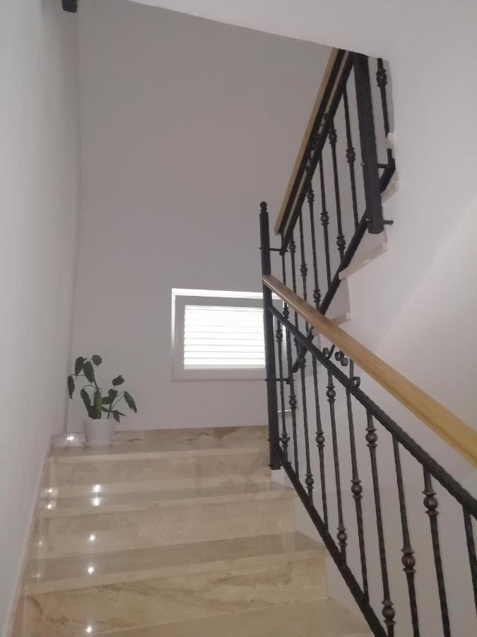 Apartmani Antonia Nakic -Stobrec Split Exterior foto