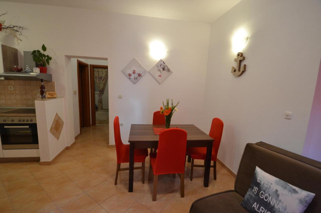Apartmani Antonia Nakic -Stobrec Split Exterior foto