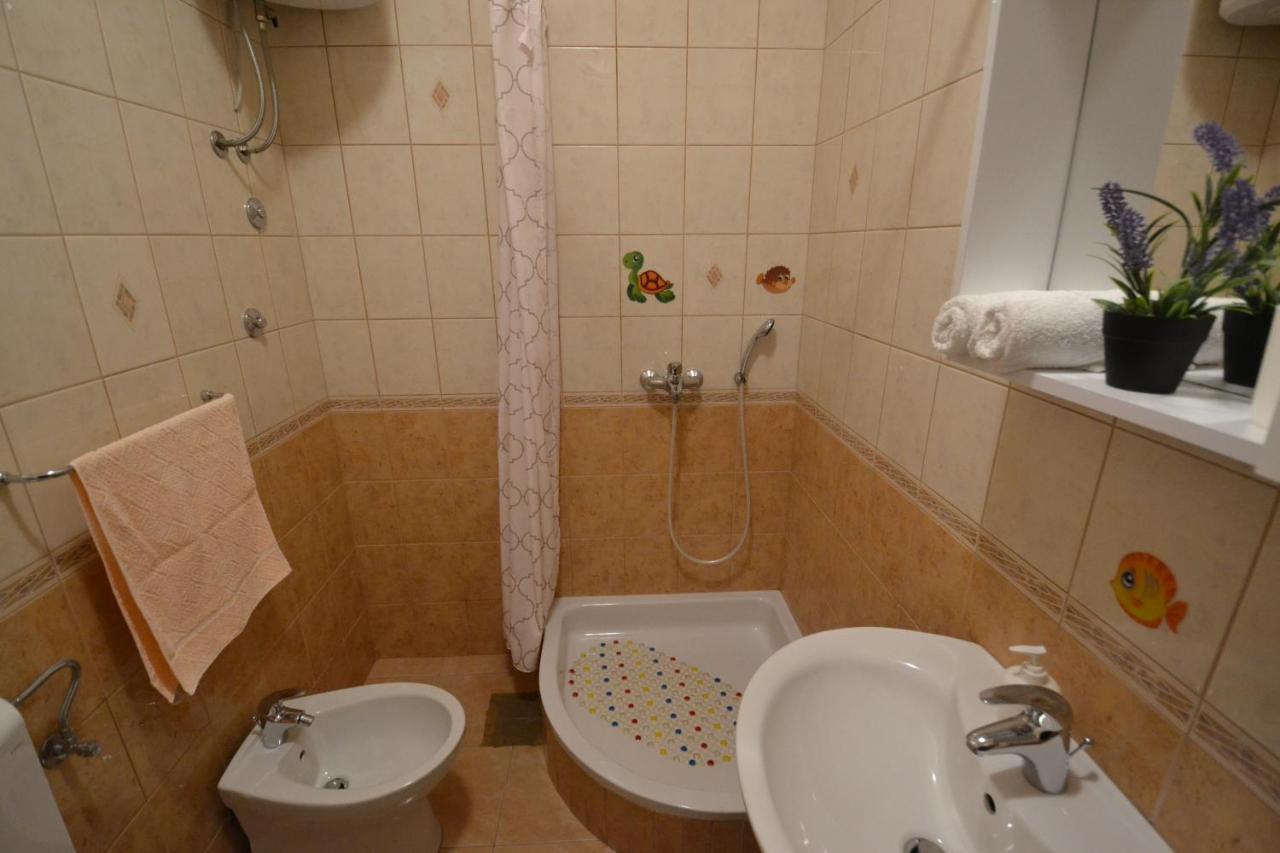 Apartmani Antonia Nakic -Stobrec Split Exterior foto