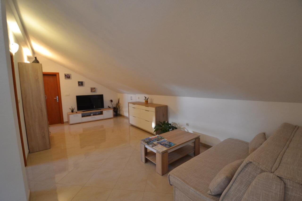 Apartmani Antonia Nakic -Stobrec Split Exterior foto
