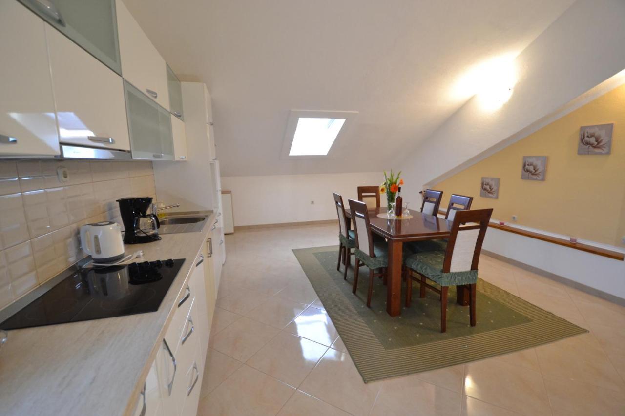 Apartmani Antonia Nakic -Stobrec Split Exterior foto